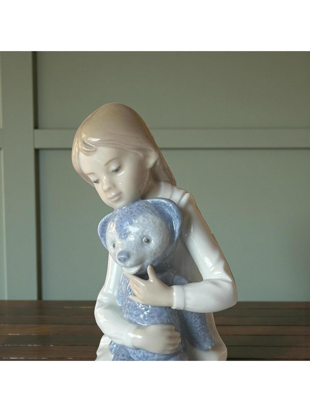 Nao by Lladró Girl with Teddy Bear Porcelain Figurine | 1977 Retired  Figurine